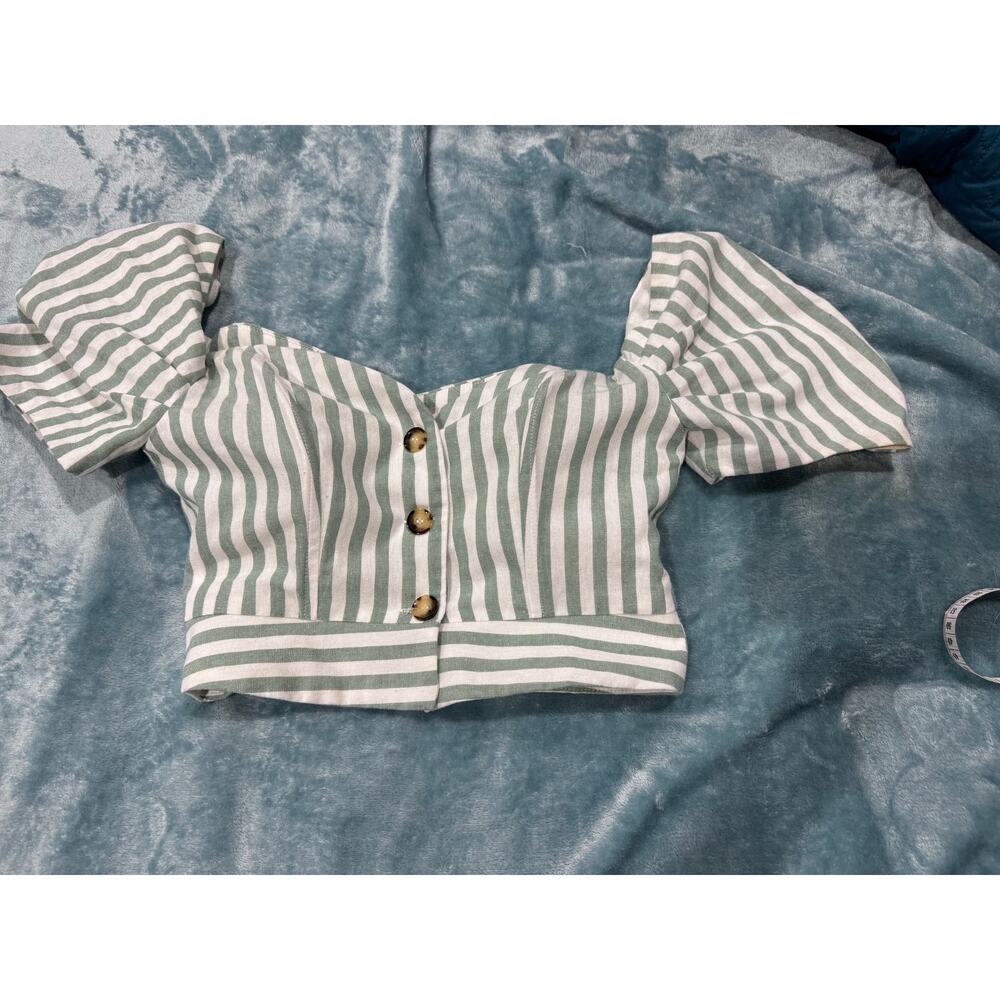 Green and white striped Sanctuary S cropped top with boning